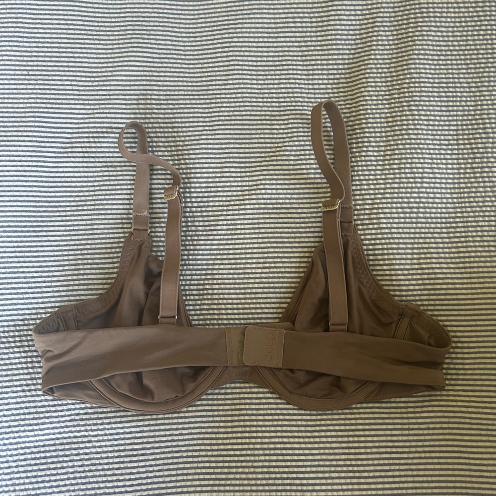 CUUP Tan plunge Underwire Bra - Picture 2 of 3